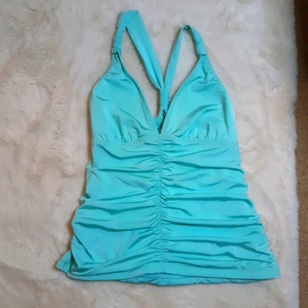 New w/o tags Athleta Swim Top M